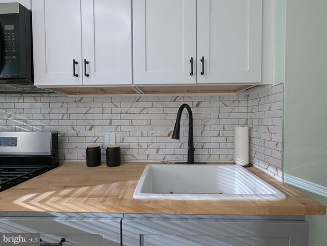 3159 IRONSIDE ROAD, Camden, NJ 08104