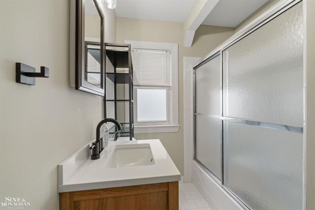 1602 Anita Avenue, Grosse Pointe Woods, MI 48236