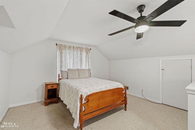 1602 Anita Avenue, Grosse Pointe Woods, MI 48236