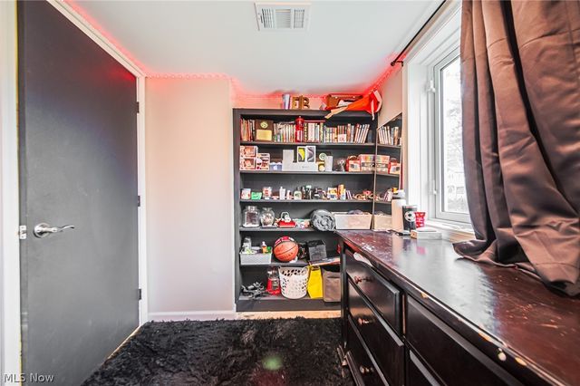 327 Briarhill Street, Rittman, OH 44270