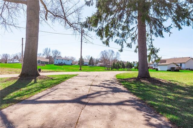 327 Briarhill Street, Rittman, OH 44270