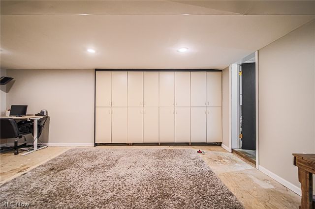 327 Briarhill Street, Rittman, OH 44270