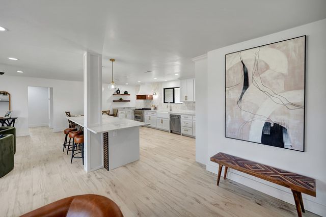 2001 Country Club Dr, Midland, TX 79701