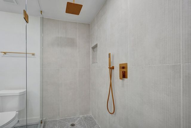 2001 Country Club Dr, Midland, TX 79701