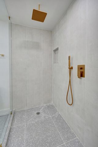 2001 Country Club Dr, Midland, TX 79701