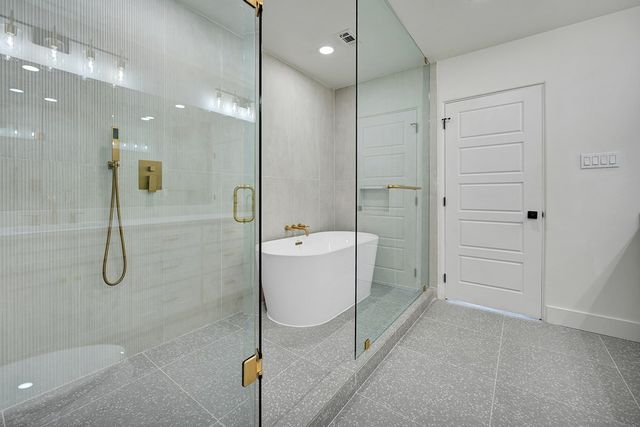 2001 Country Club Dr, Midland, TX 79701