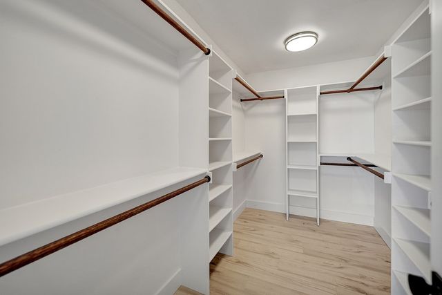 2001 Country Club Dr, Midland, TX 79701