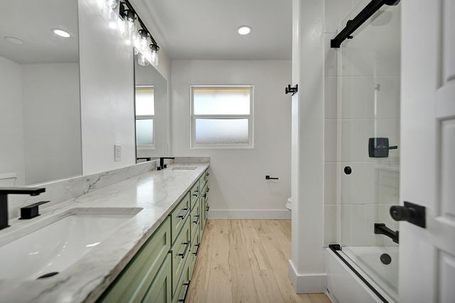 2001 Country Club Dr, Midland, TX 79701