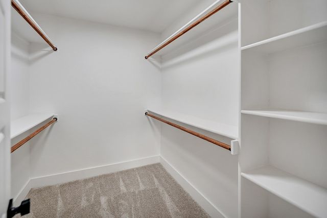 2001 Country Club Dr, Midland, TX 79701