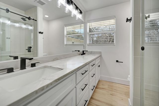 2001 Country Club Dr, Midland, TX 79701