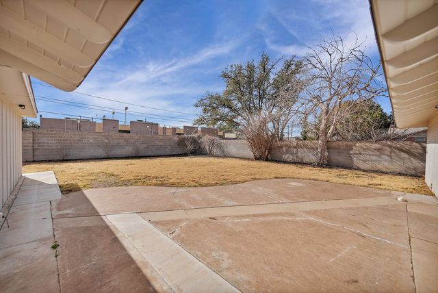 2001 Country Club Dr, Midland, TX 79701