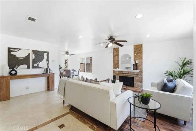 22361 Modina, Laguna Hills, CA 92653
