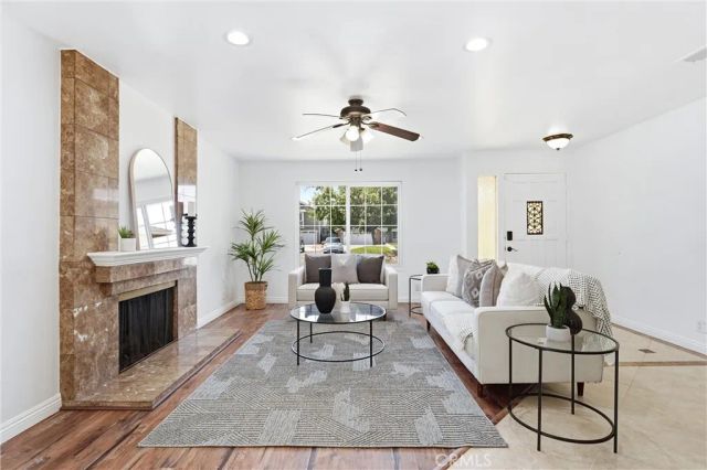 22361 Modina, Laguna Hills, CA 92653