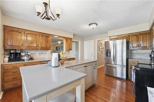7950 Acuff Lane, Lenexa, KS 66215