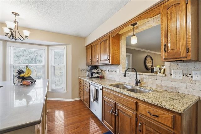 7950 Acuff Lane, Lenexa, KS 66215