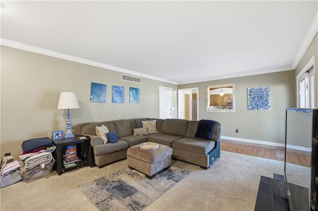 7950 Acuff Lane, Lenexa, KS 66215