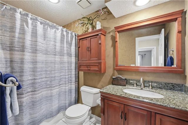7950 Acuff Lane, Lenexa, KS 66215