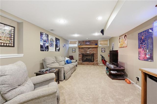 7950 Acuff Lane, Lenexa, KS 66215