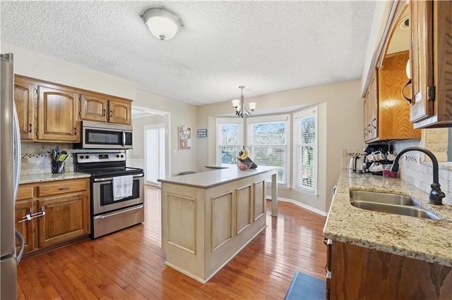 7950 Acuff Lane, Lenexa, KS 66215