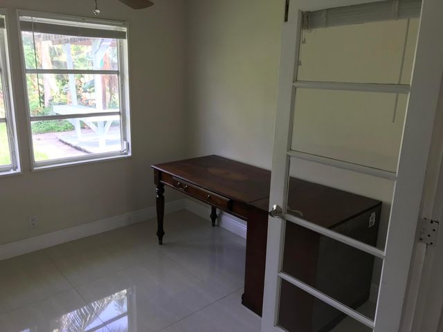 11 NE 17th Avenue, Pompano Beach, FL 33060