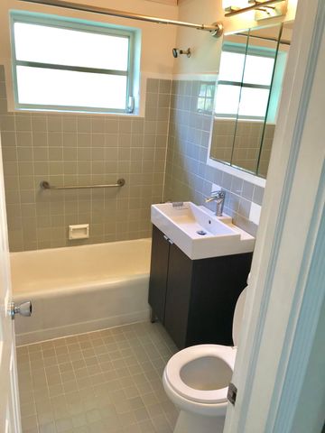 11 NE 17th Avenue, Pompano Beach, FL 33060