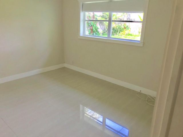 11 NE 17th Avenue, Pompano Beach, FL 33060