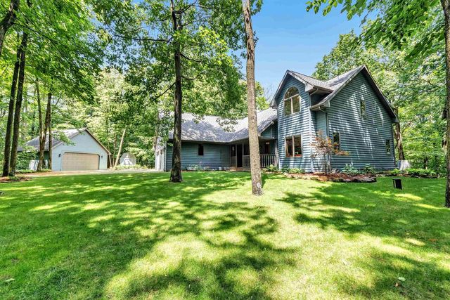 N2146 FOX RIDGE LANE, New London, WI 54961