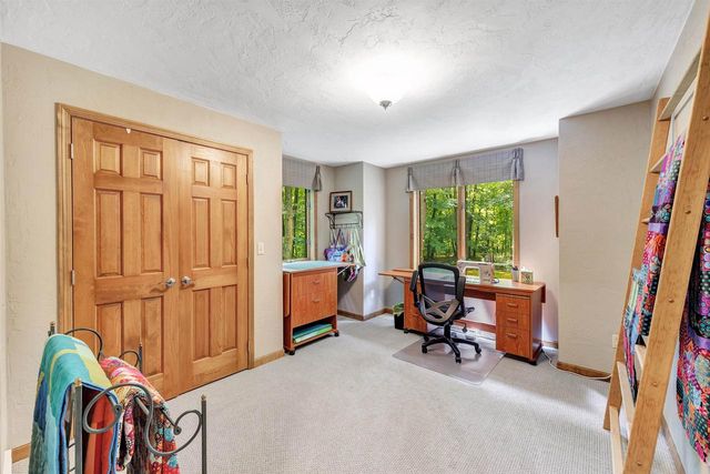 N2146 FOX RIDGE LANE, New London, WI 54961