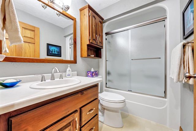 N2146 FOX RIDGE LANE, New London, WI 54961