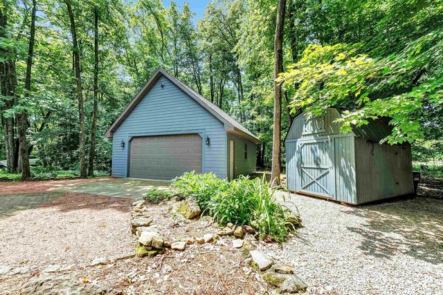 N2146 FOX RIDGE LANE, New London, WI 54961