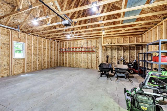 N2146 FOX RIDGE LANE, New London, WI 54961