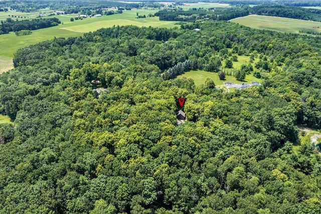 N2146 FOX RIDGE LANE, New London, WI 54961