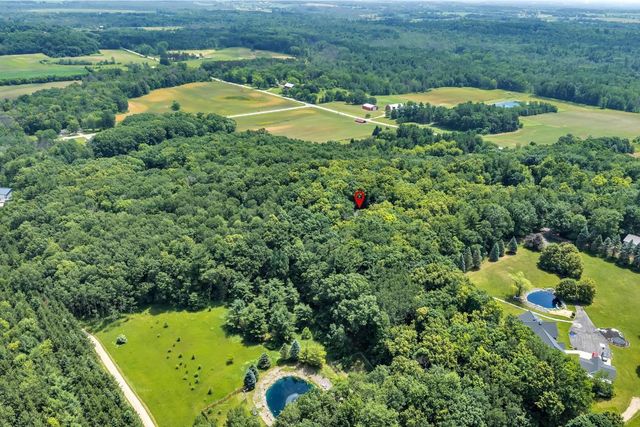 N2146 FOX RIDGE LANE, New London, WI 54961