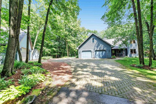 N2146 FOX RIDGE LANE, New London, WI 54961