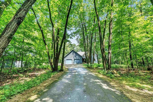 N2146 FOX RIDGE LANE, New London, WI 54961