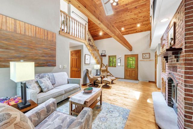 N2146 FOX RIDGE LANE, New London, WI 54961