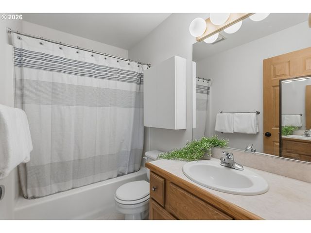 1687 Se LINN St, Portland, OR 97202