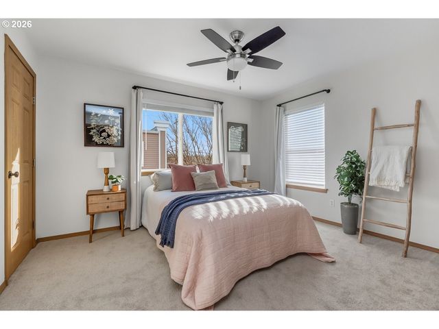 1687 Se LINN St, Portland, OR 97202