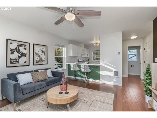 1687 Se LINN St, Portland, OR 97202