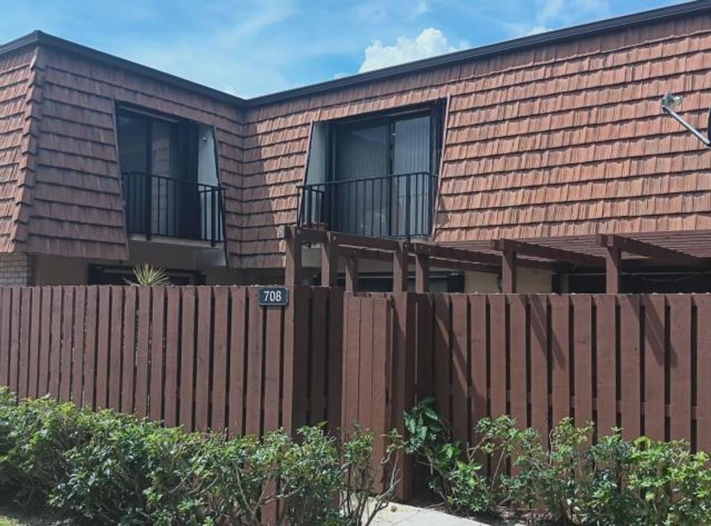 708 7th Ln B, Greenacres, FL 33463