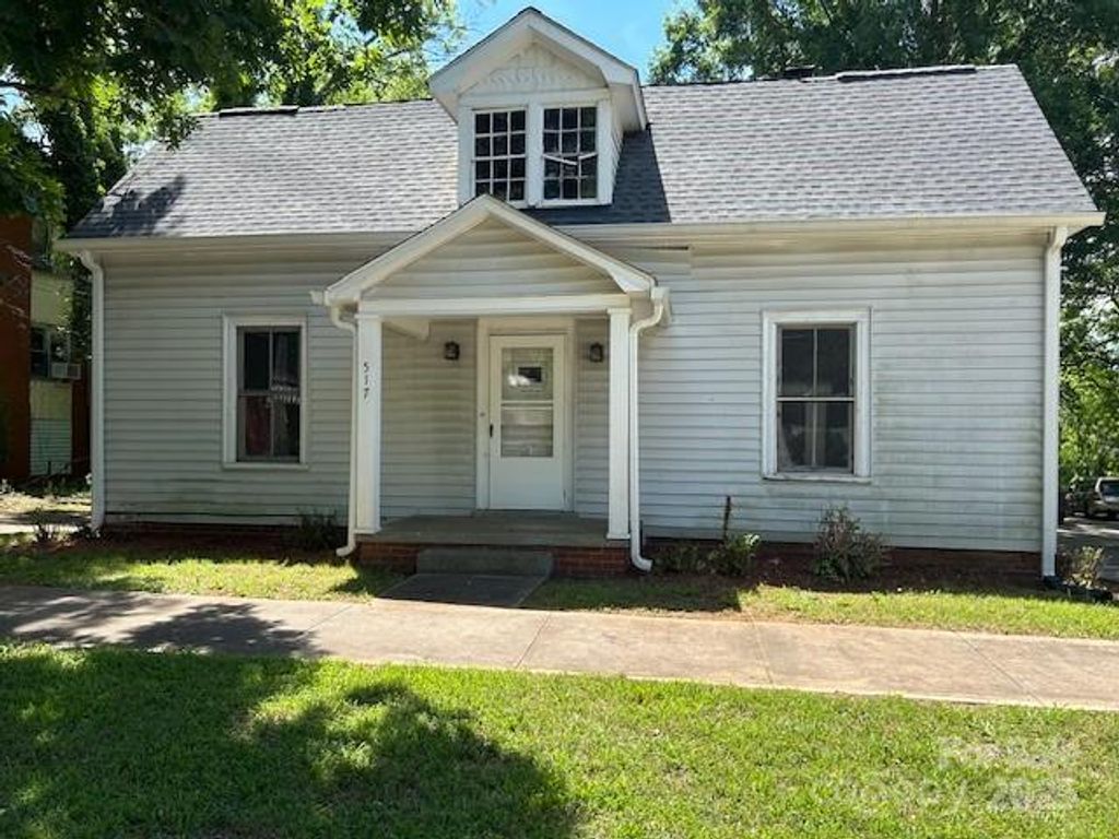 517 Western Avenue, Statesville, NC 28677