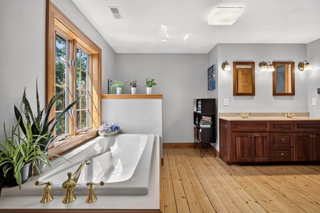 769 River Road, Marstons Mills, MA 02648