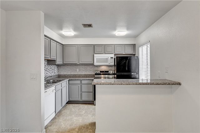 5404 River Glen Drive 362, Las Vegas, NV 89103