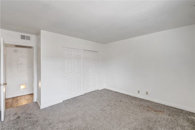 5404 River Glen Drive 362, Las Vegas, NV 89103
