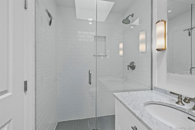 58 Bayfield Lane, Westhampton Beach, NY 11978