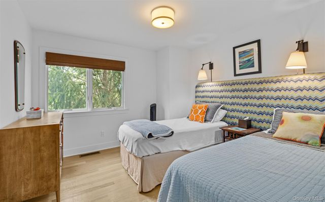 58 Bayfield Lane, Westhampton Beach, NY 11978