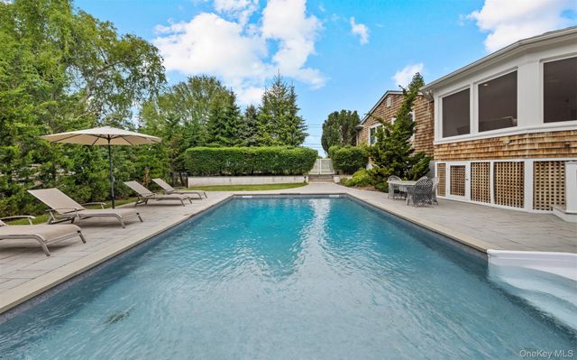 58 Bayfield Lane, Westhampton Beach, NY 11978