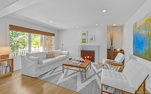 58 Bayfield Lane, Westhampton Beach, NY 11978