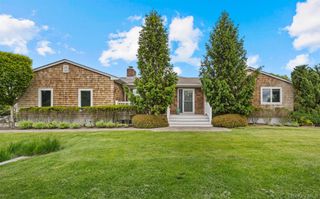 58 Bayfield Lane, Westhampton Beach, NY 11978