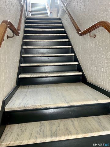 88 Main Street, New Canaan, CT 06840